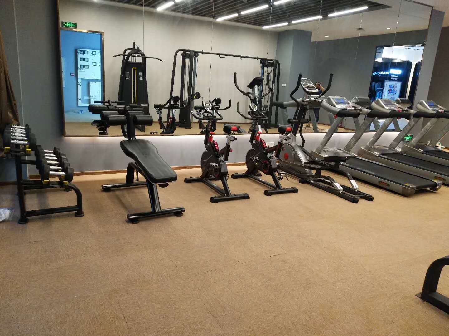 湖南常德碧桂园凤凰酒店健身房图片 丝瓜污视频在线观看酒店健身器材厂家直供